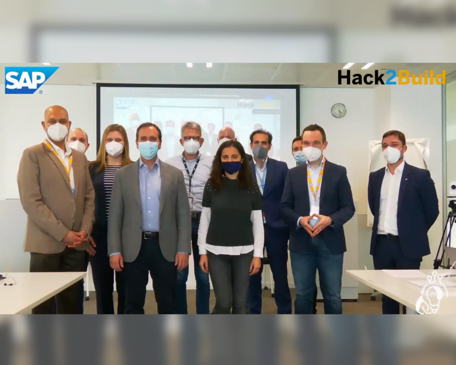 Teilnehmer des Hack2Builds (onsite)